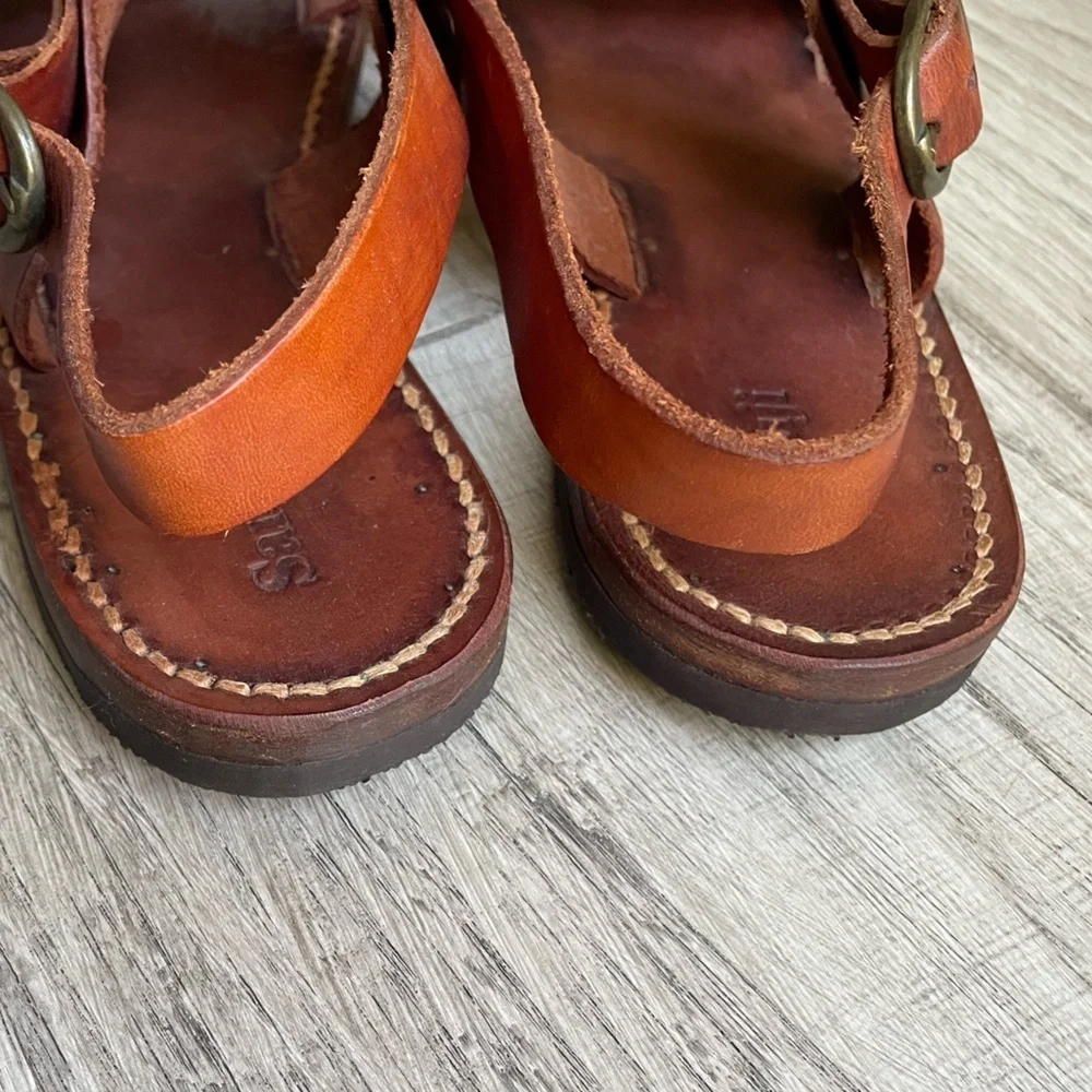 Samuji Leather 2 Strap Sandal W/Heel Strap Adjustable Buckle Closure Brown SZ 6